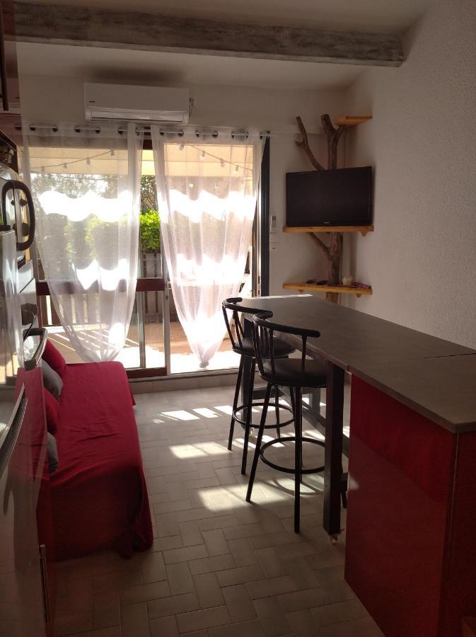 Residence Le Neptuna 50 Metres Plage Reservation Du Samedi Au Samedi En Haute Saison Agde Dış mekan fotoğraf